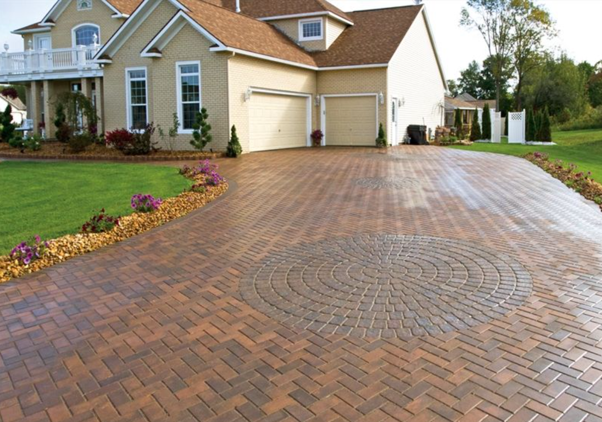 10 Cheap and Beautiful Driveway Houses (Design and Ideas)